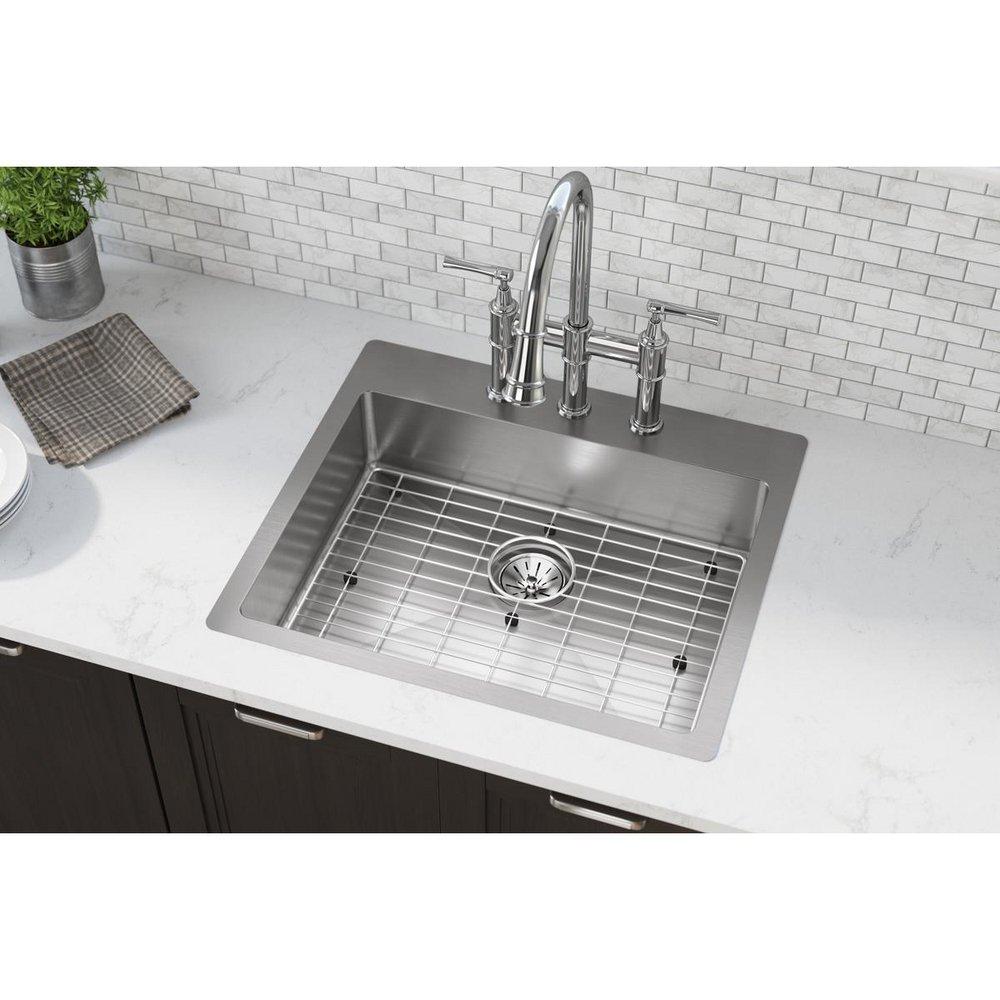 ELKAY Elkay ECTSRAD25226TBG3 Crosstown 25 x 22 in 3 Hole Stainless Steel Single Bowl Dual Mount Kitchen Sink