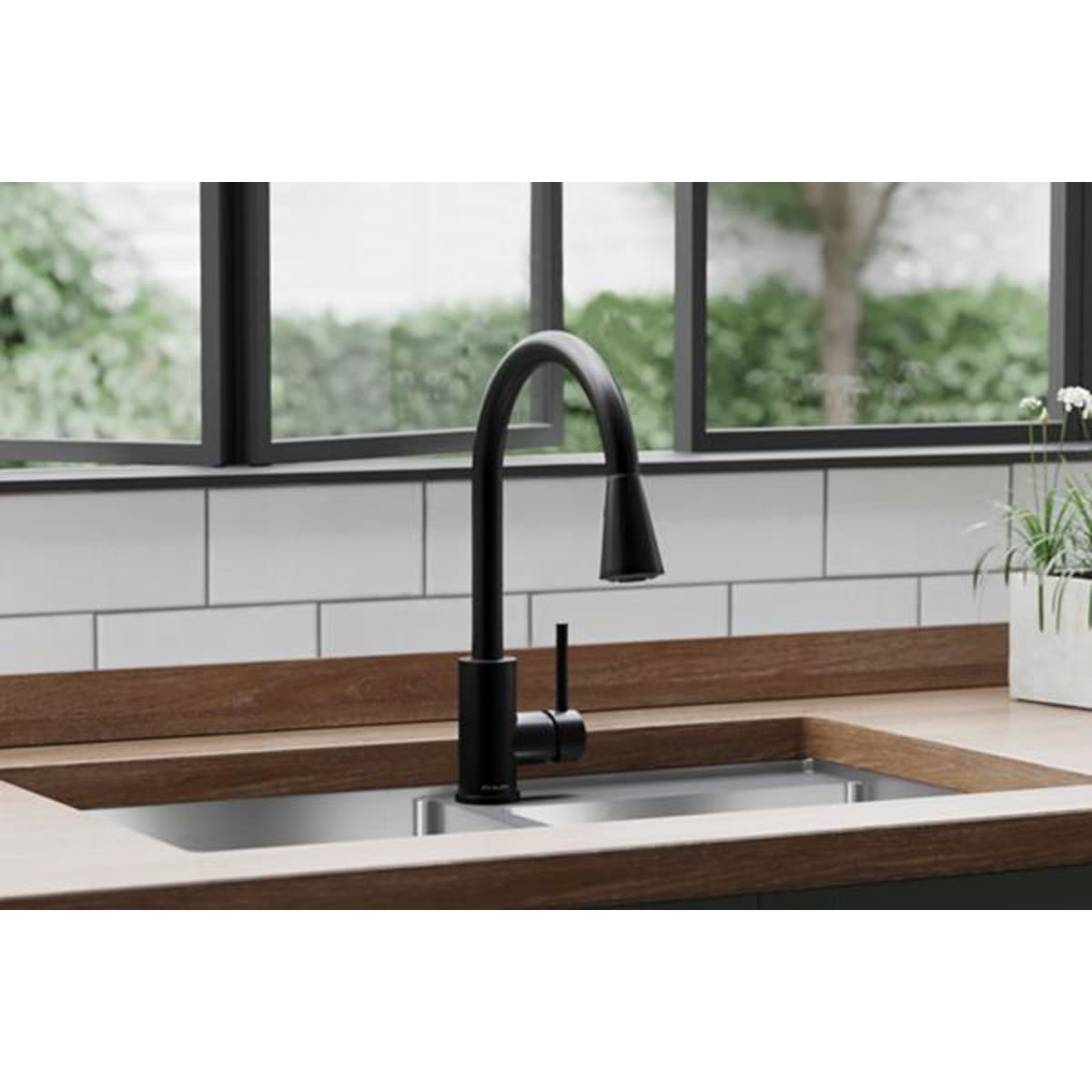 ELKAY Elkay LKAV3031MB Avado Single Hole Kitchen Faucet with Pull-down Spray and Forward Only Lever Handle Matte Black