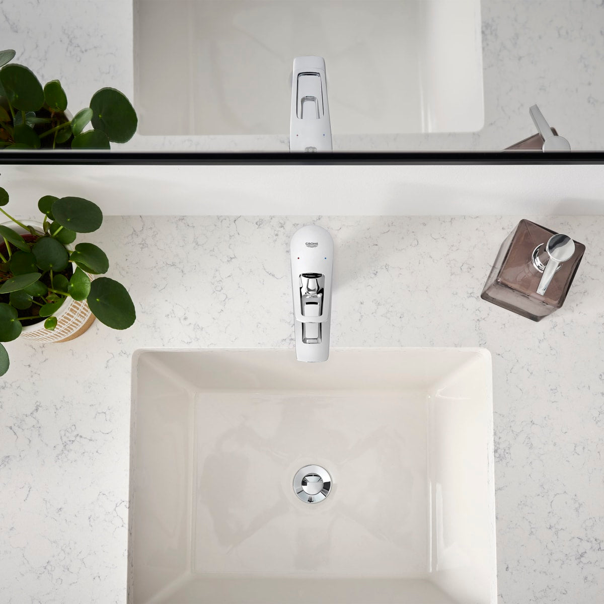 GROHE GROHE 23084001 BauLoop Single Handle Monoblock Bathroom Sink Faucet in StarLight Chrome