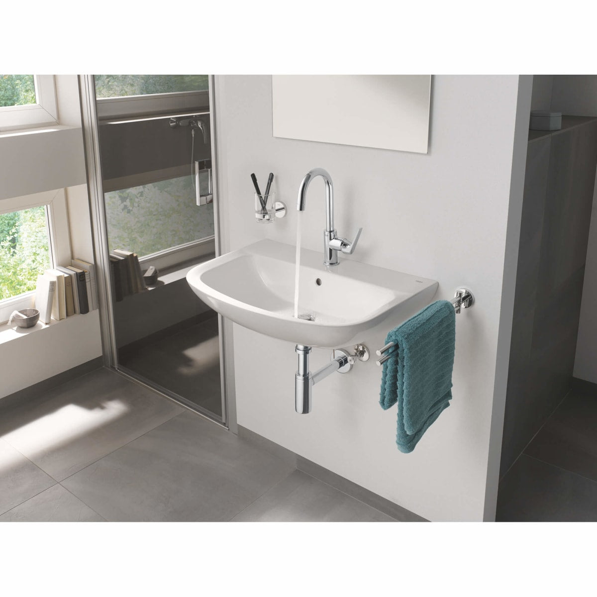 GROHE GROHE 40372001 Essentials Toothbrush Holder in Polished Chrome