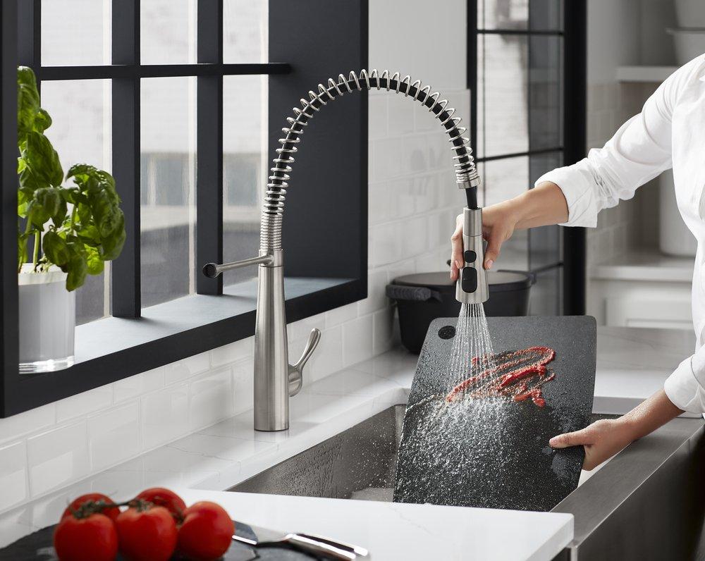 KOHLER KOHLER 22033-VS Simplice Single Handle Pull Down Kitchen Faucet in Vibrant Stainless