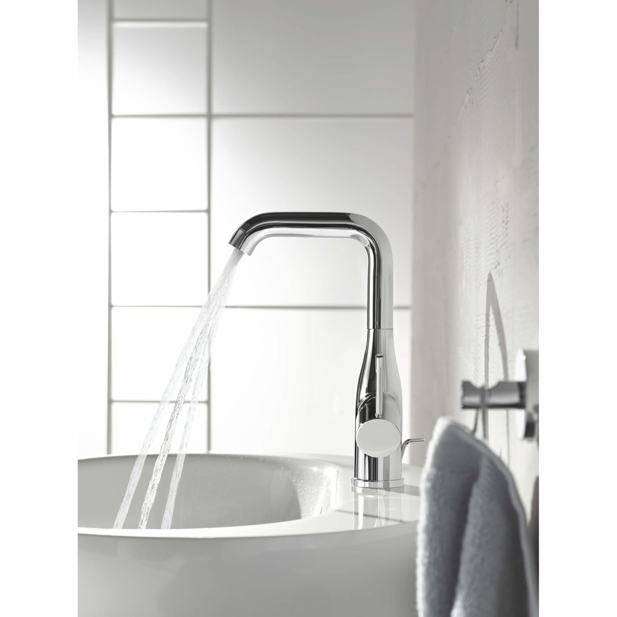 GROHE Grohe 2348600A Essence L-Size Bathroom Faucet with Swivel Spout, StarLight Chrome
