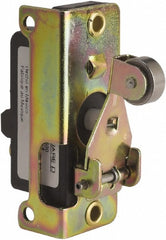 SCHNEIDER ELECTRIC Square D 9007AB21 Limit Switch Spdt Nc Roller Plunger