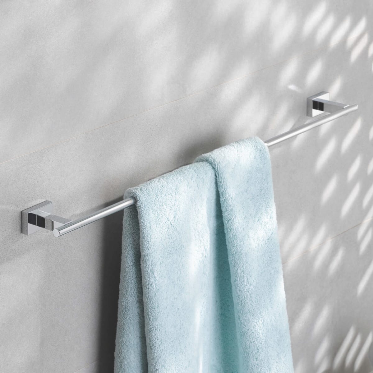 GROHE Grohe 40509EN1 24 Towel Bar in Grohe Brushed Nickel
