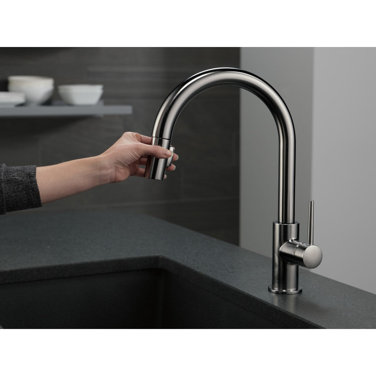DELTA FAUCET Delta 9159-KSLS-DST Trinsic®: Single Handle Pull-Down Kitchen Limited Swivel