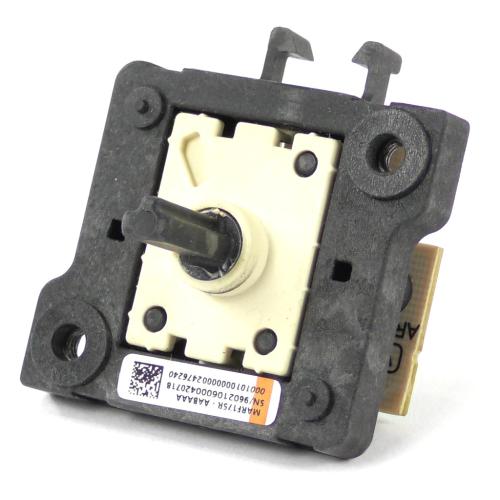 BLOMBERG 210600042 RELAYS