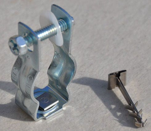 NVENT Erico CD0BSS CAD CD0BSS 1/2 Cond Hgr W/Bolt