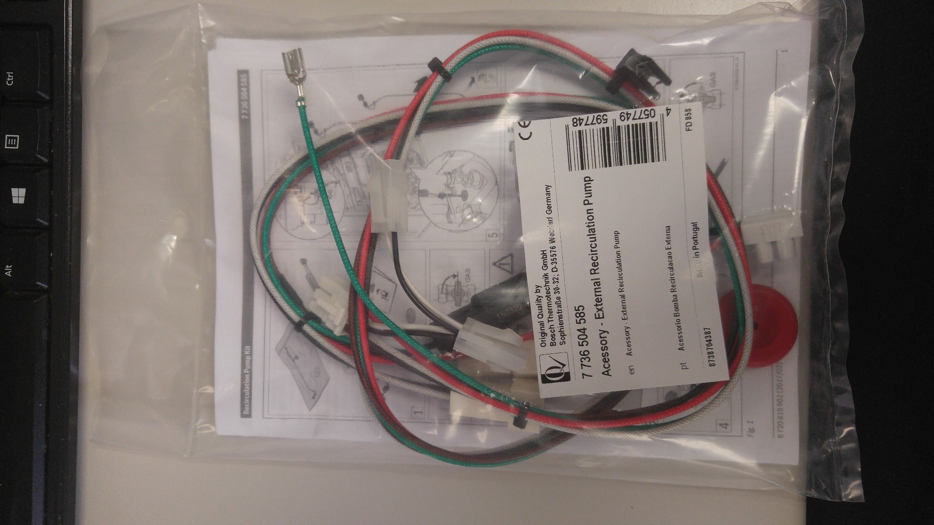 BOSCH 7736504585 AIR CLEANER REPLACEMENT PARTS