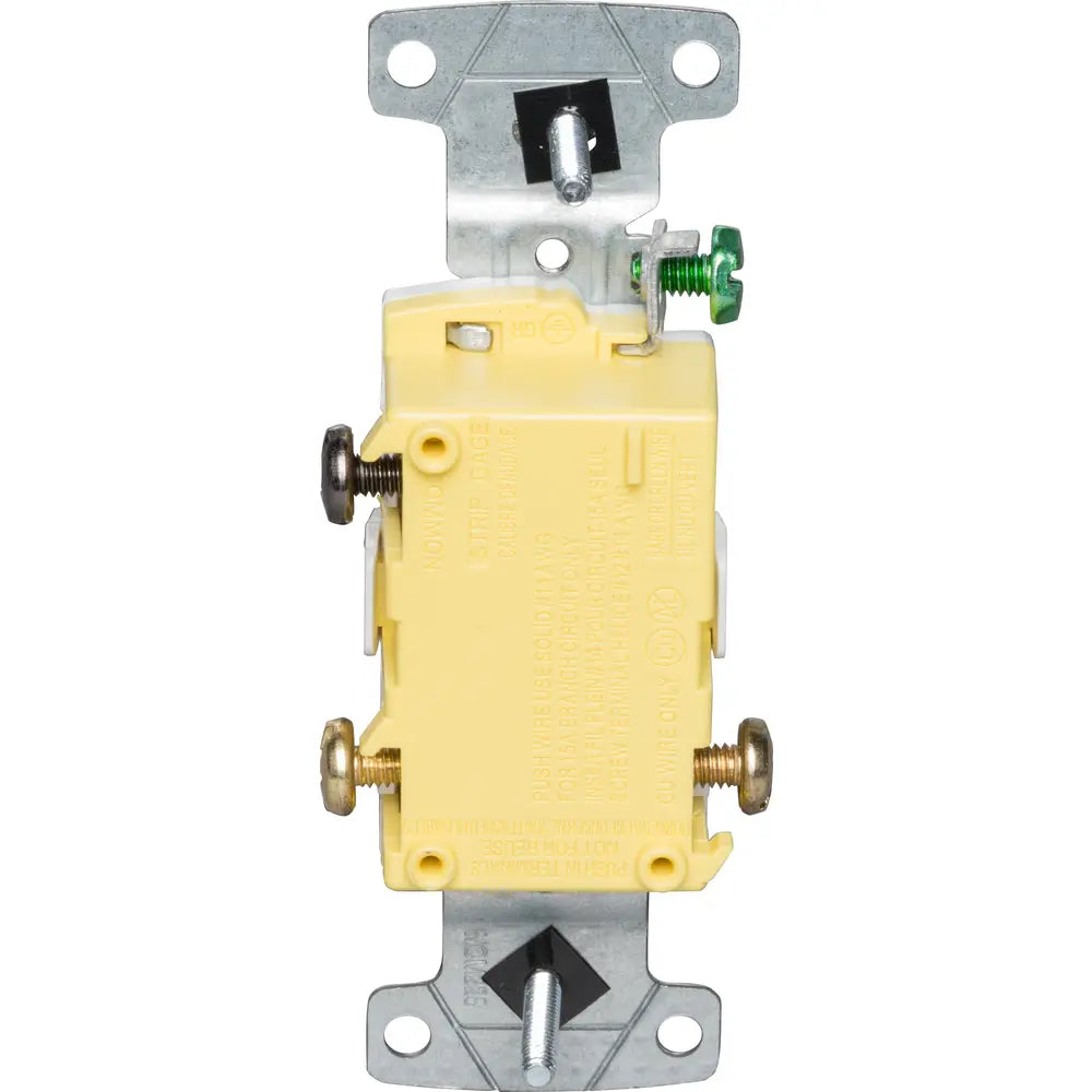 BRYANT BRYANT RS315W 15A TradeSelect Residential Grade Toggle Switch, 120VAC, 3-Pole, White