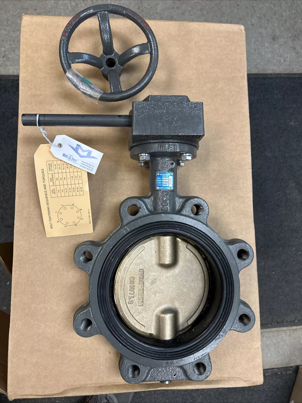 MILWAUKEE Milwaukee CL323ED-800 Butterfly Valve 6 in