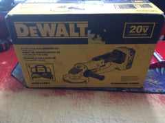 DEWALT DEWALT DCG412P1 20V MAX Cordless Grinder Kit