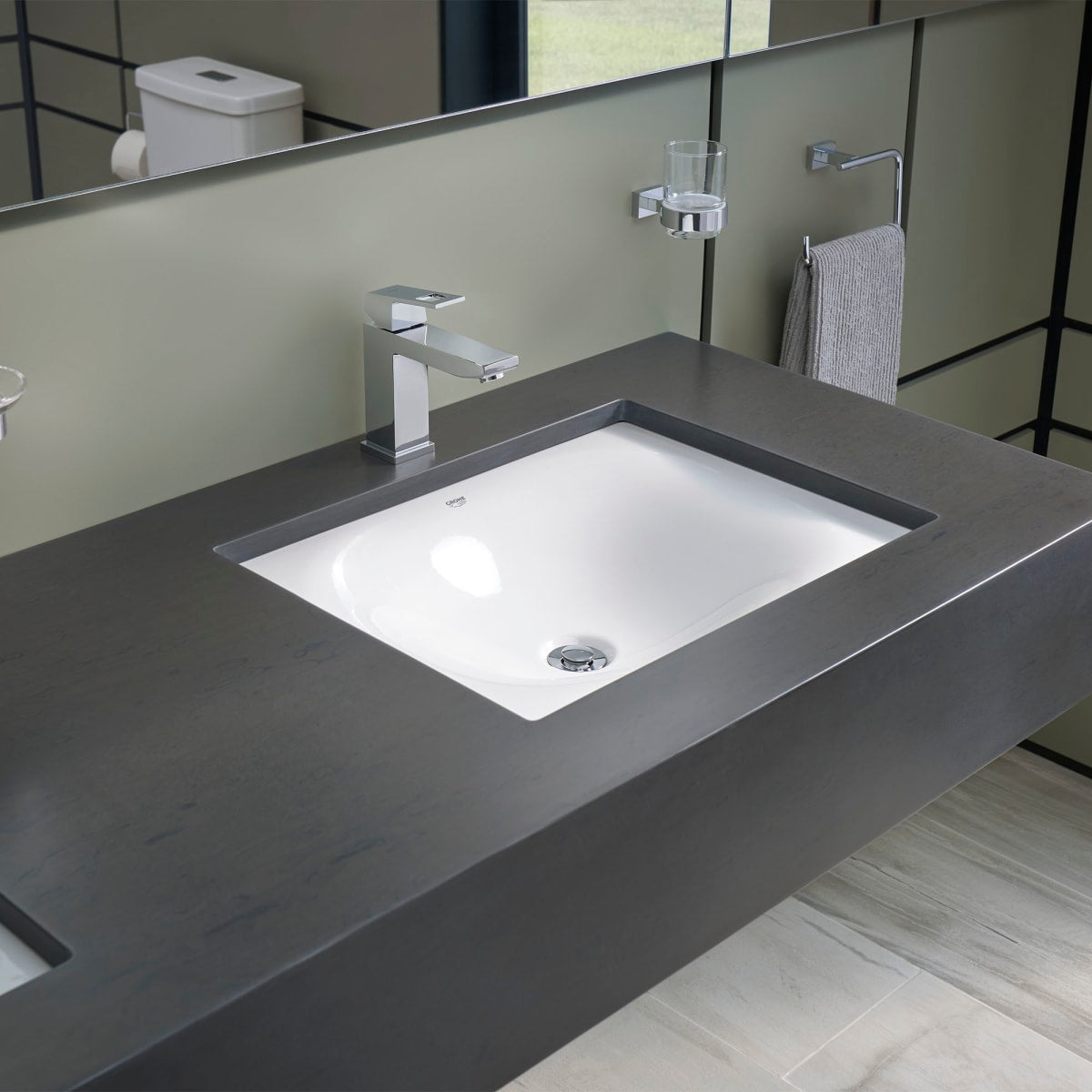 GROHE Grohe 23670A00 Single Hole Single-Handle M-Size Bathroom Faucet 1.2 GPM