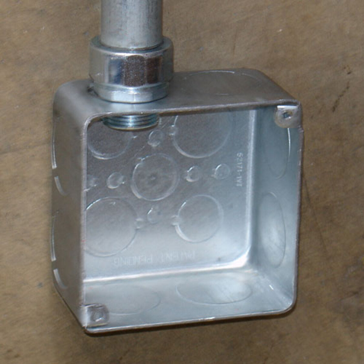 SOUTHWIRE Southwire 52171-1 4-in Square Metallic Box