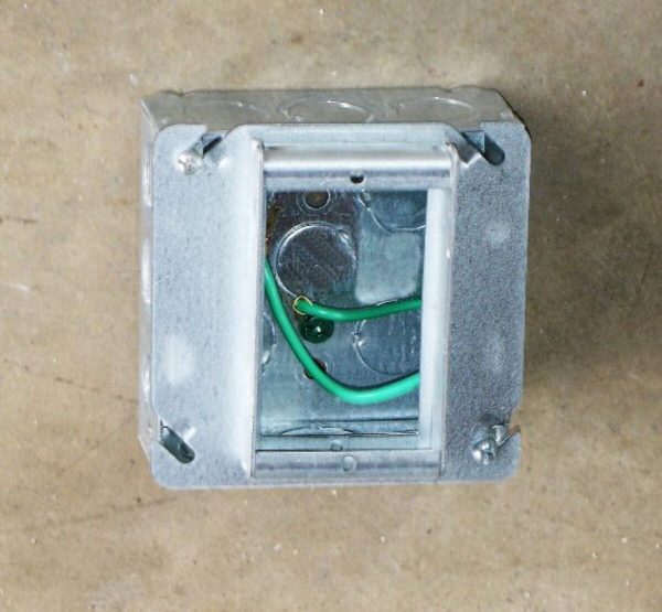 SOUTHWIRE Southwire 52C15 4-Inch Square One-Gang Device Ring 1-Inch Raised