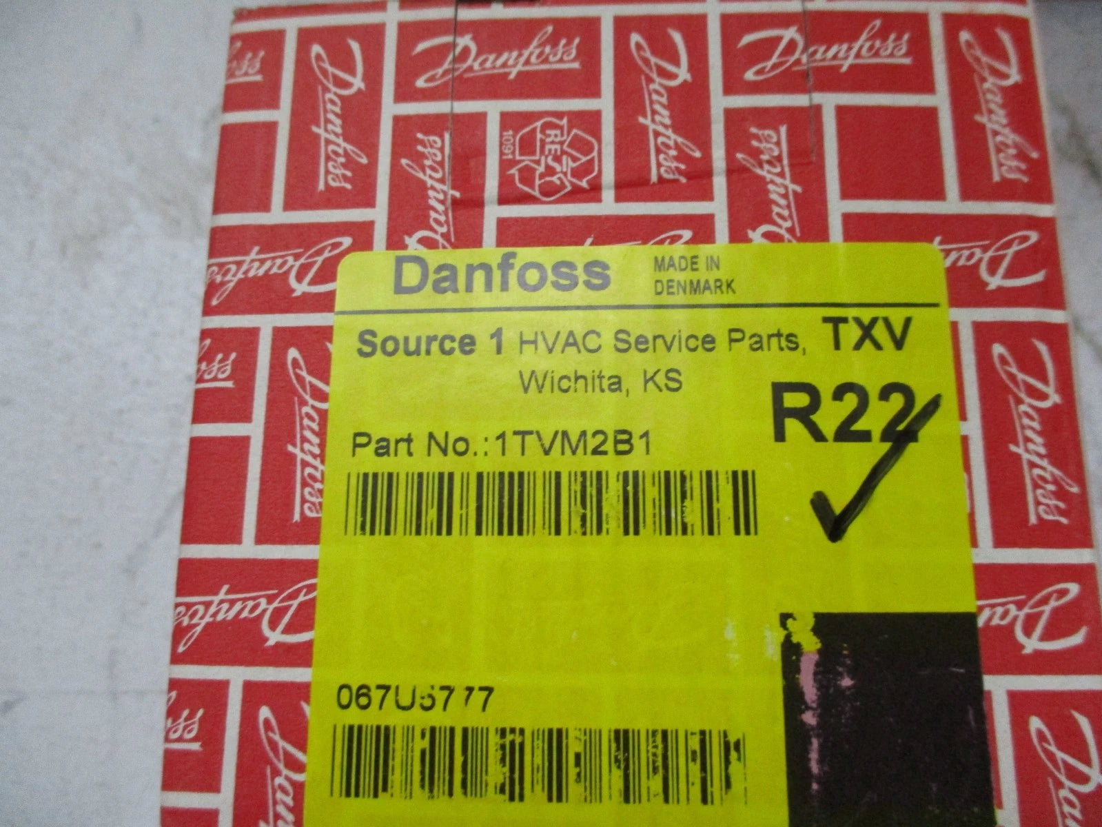 YORK SOURCE1 1TVM2B1 TXV Kit R22 5/8 X 5/8 QC Danfoss Valve
