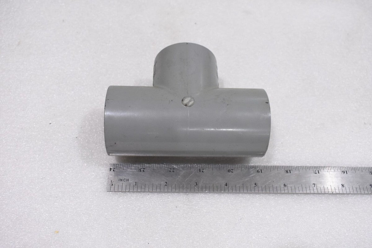 NIBCO NIBCO 801-015C 1-1/2 CPVC Schedule 80 Tee (Socket)