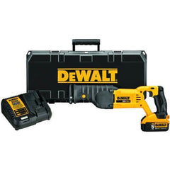 BLACK & DECKER BLACK & DECKER DCS380P1 20V MAX Cordless Reciprocating Saw Kit