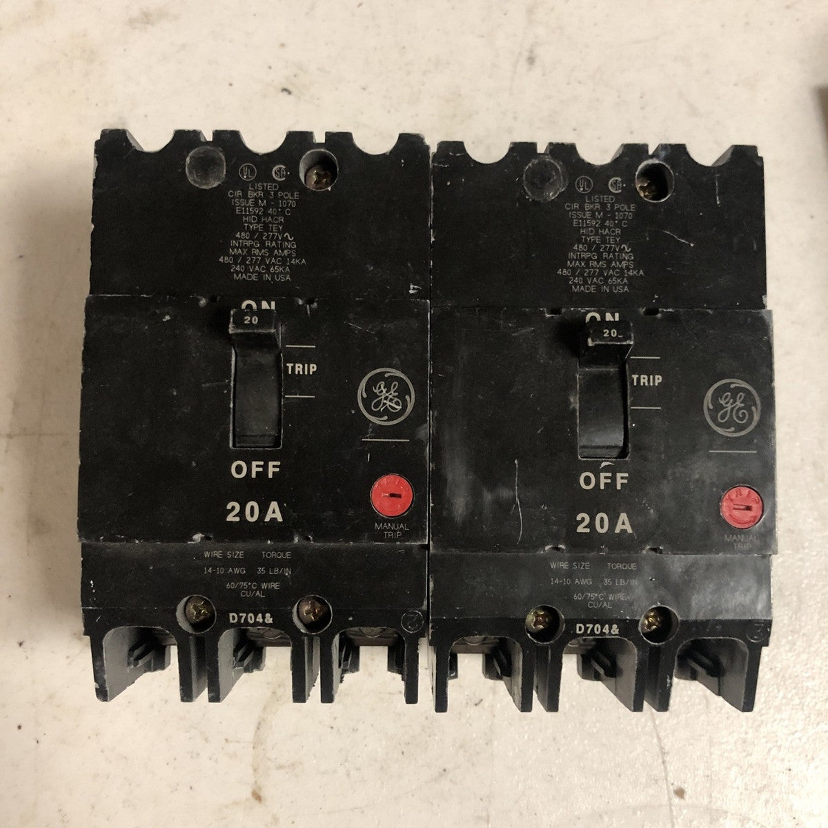 EMERSON EMERSON TEY320 20Amp Circuit Breaker