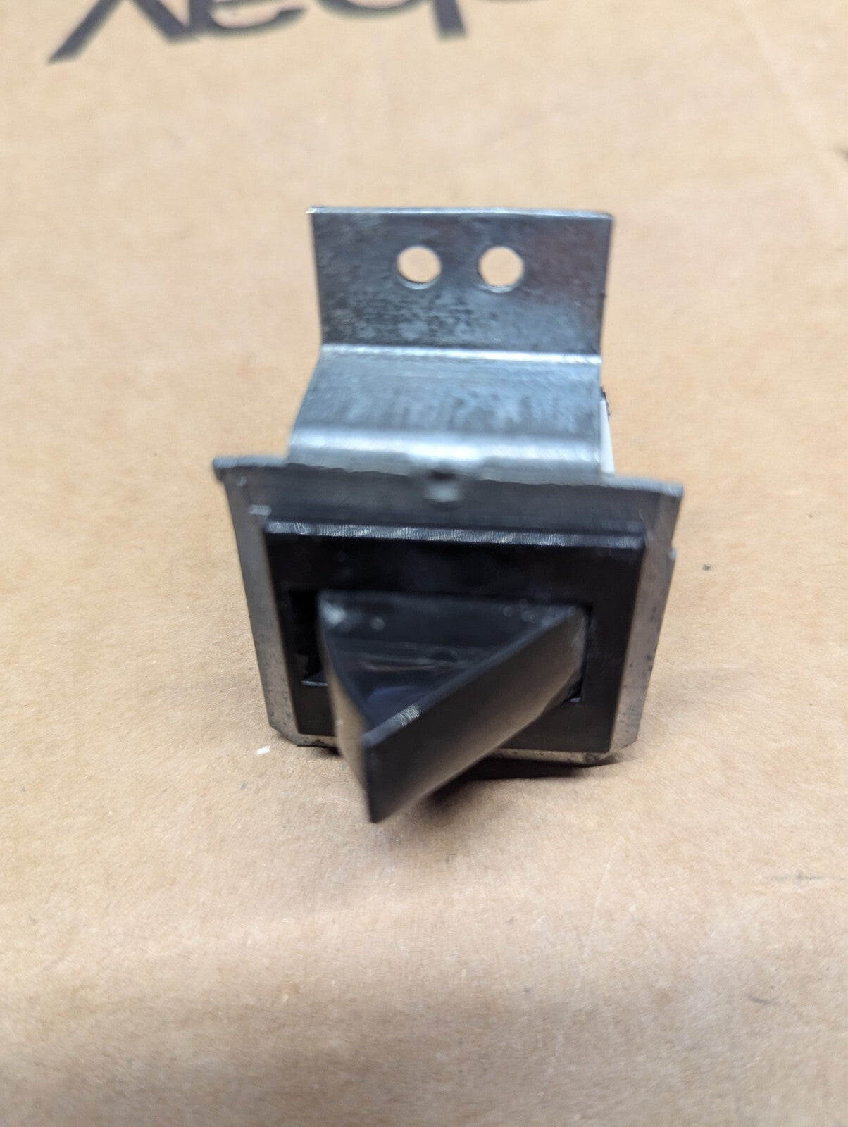 CARRIER CARRIER 318960-201 Door Switch Bracket