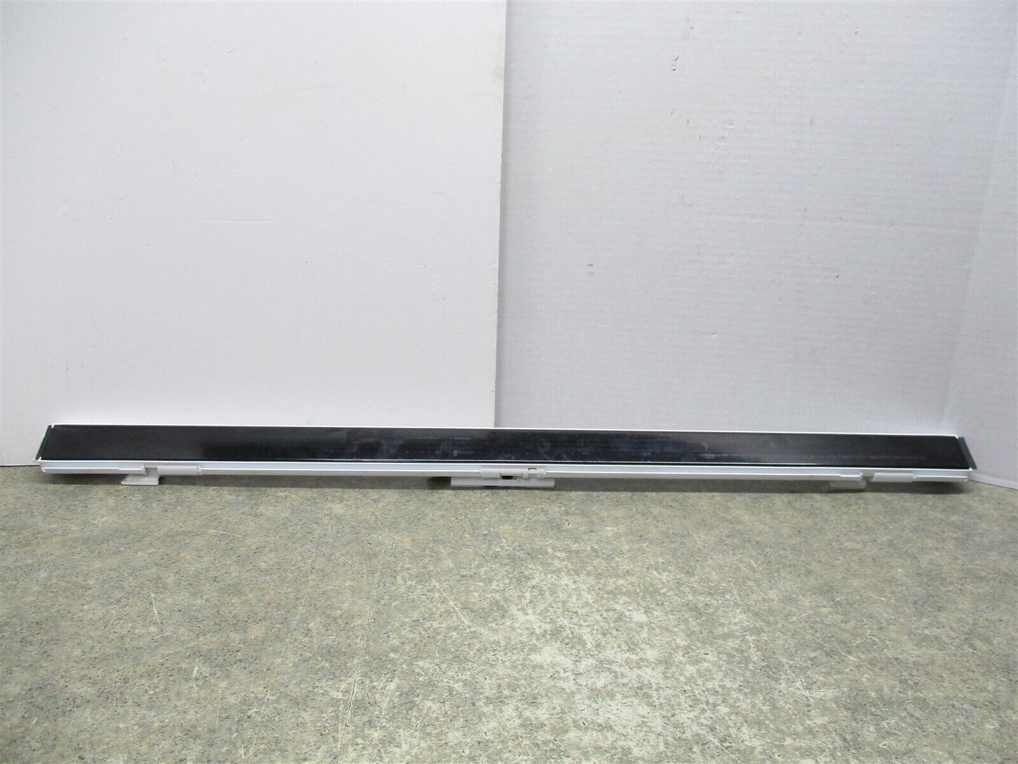 LG LG AGU73767914 Front Plate Assembly