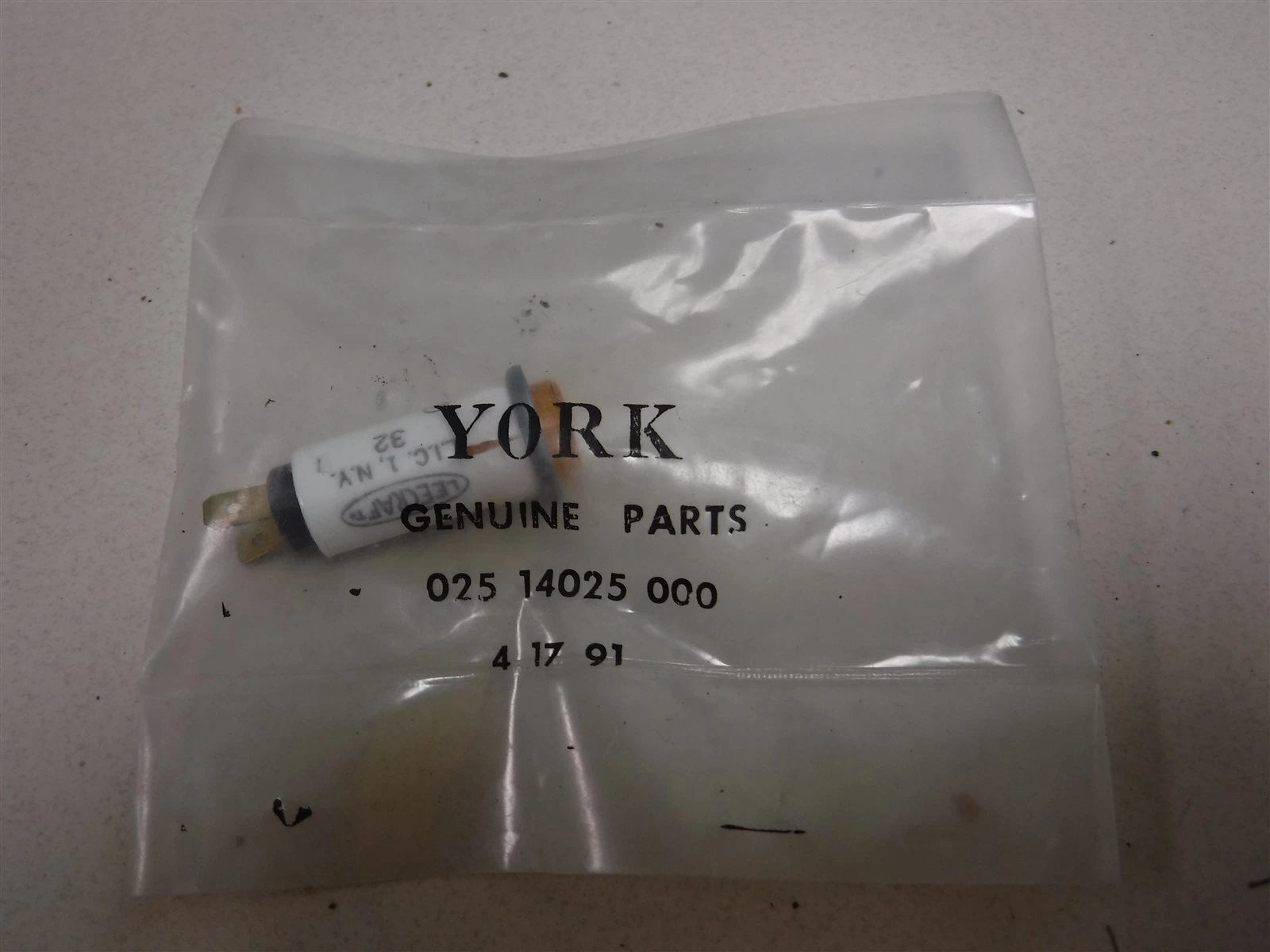 YORK YORK 025-14025-000 Amber Indicator Light