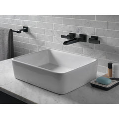 DELTA Delta 77518-BL Towel Bar 18 Matte Black