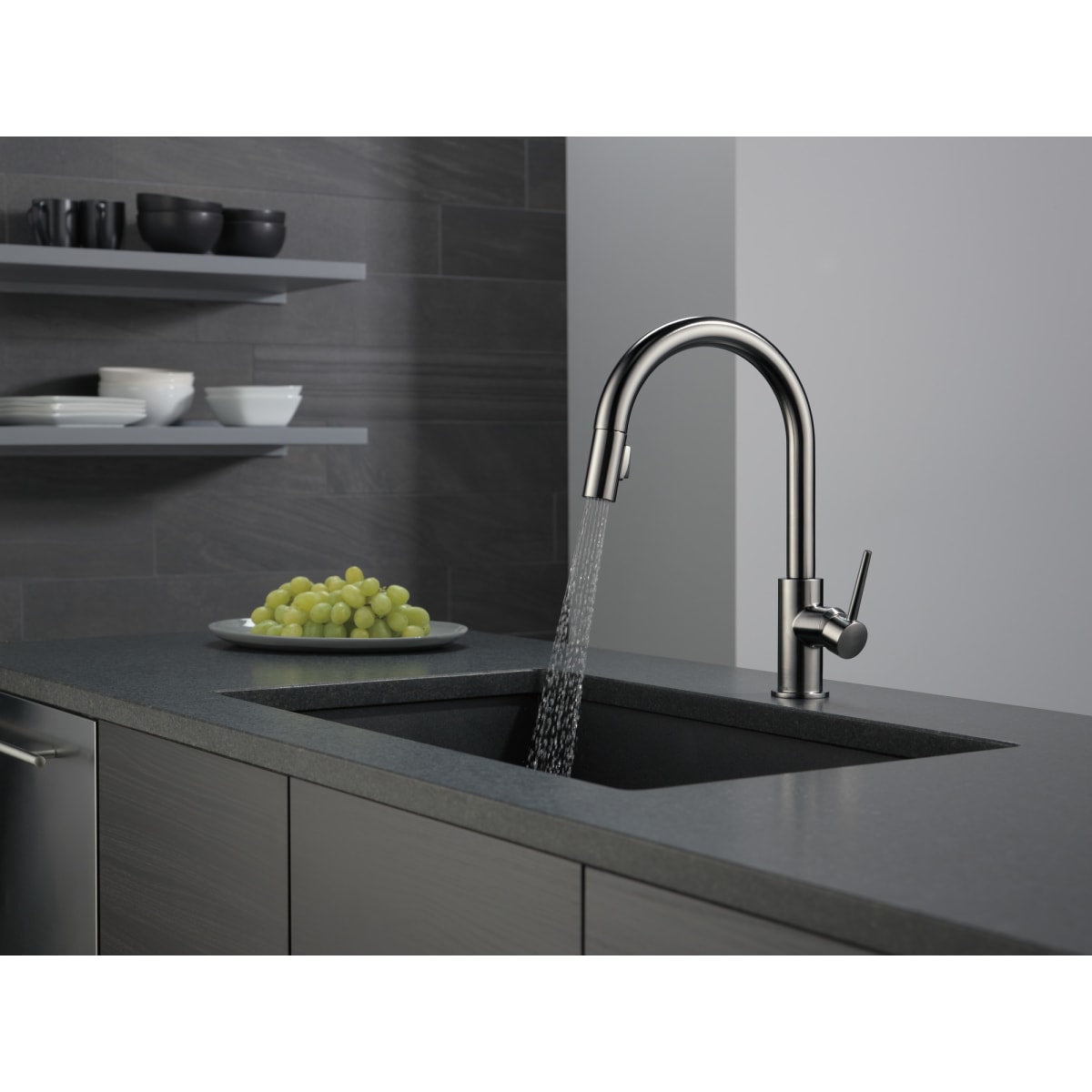 DELTA FAUCET Delta 9159-KSLS-DST Trinsic®: Single Handle Pull-Down Kitchen Limited Swivel