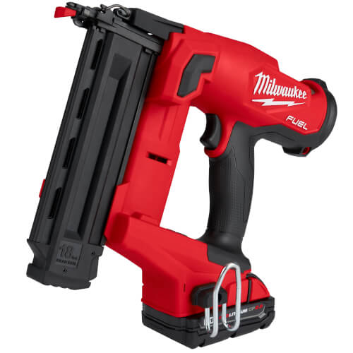 MILWAUKEE Milwaukee 2746-21CT M18 FUEL 18 Gauge Brad Nailer Kit