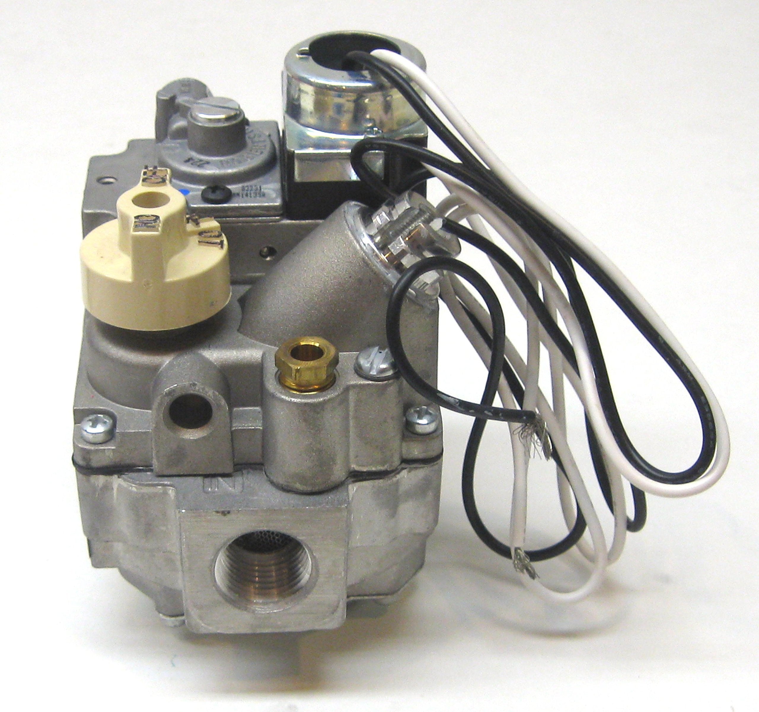 ROBERTSHAW Robertshaw 700-452 Gas Valve 1/2 inches x 3/4 inches