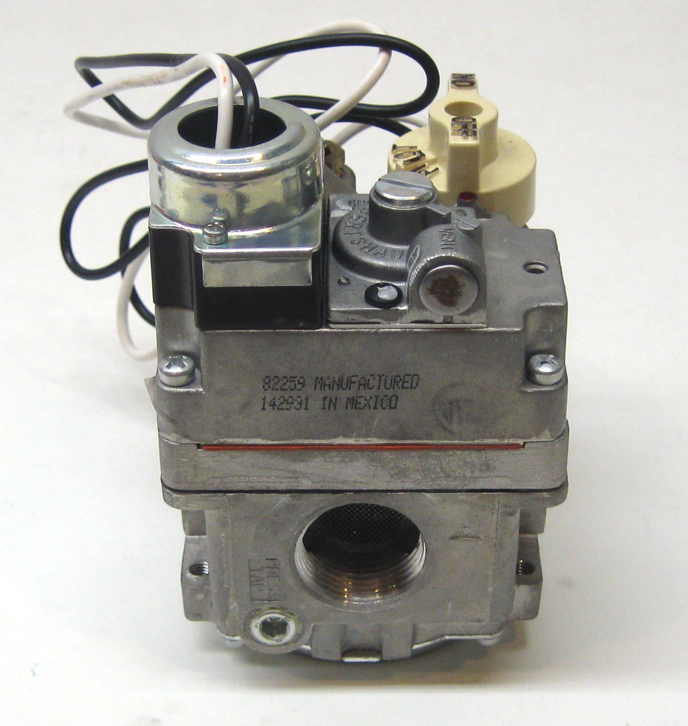 ROBERTSHAW Robertshaw 700-452 Gas Valve 1/2 inches x 3/4 inches
