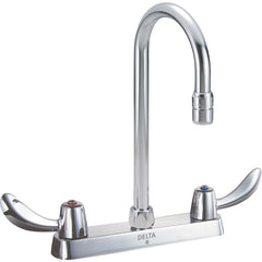 DELTA FAUCET Delta Faucet 26C3942 8 inches Sink Faucet