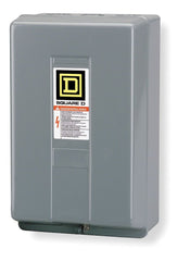 SCHNEIDER ELECTRIC Square D 8903LG80V02 110/120 VAC 30 Amp 8-Pole 8NO NEMA 1 Electrically Held Lighting Contactor