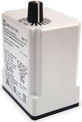 SCHNEIDER ELECTRIC Square D 9050JCK22V14 timing relay 24 VAC/VDC coil 10 amp DPDT plug-in socket mount