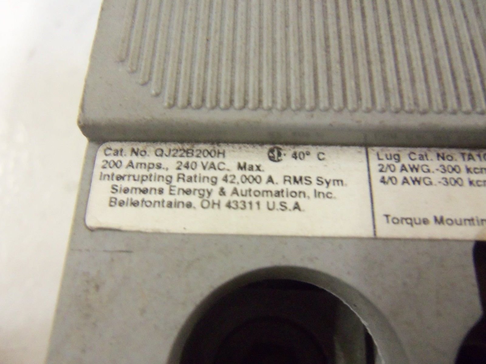 SIEMENS Siemens QJ22B200 Molded Case Circuit Breaker 200A