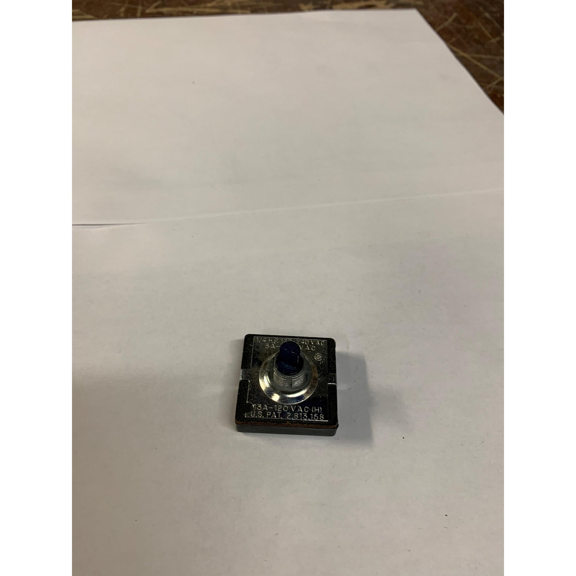 302608215.jpg