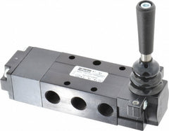 PARKER Parker 521811000 4-way 3-position Valve Lever-spring Return
