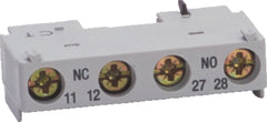 305524768.jpg