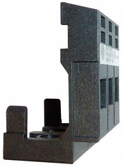 305528264.jpg