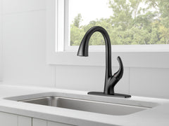 PEERLESS Peerless P7935LF-BL Parkwood Single Handle Pulldown Kitchen Faucet