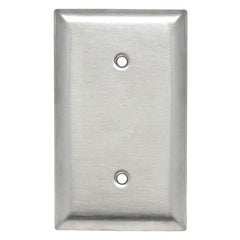 LEGRAND Pass & Seymour SS138 2-Gang Wall Plate 1 Blank and 1 Duplex Receptacle