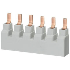 305972748.jpg