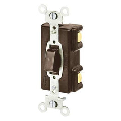 HUBBELL Bryant 4983 Wall Switch 20A 3-Way Type Press Style