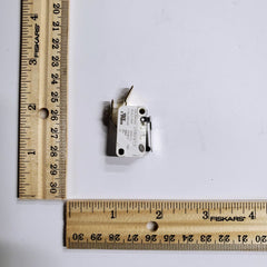 305986345.jpg
