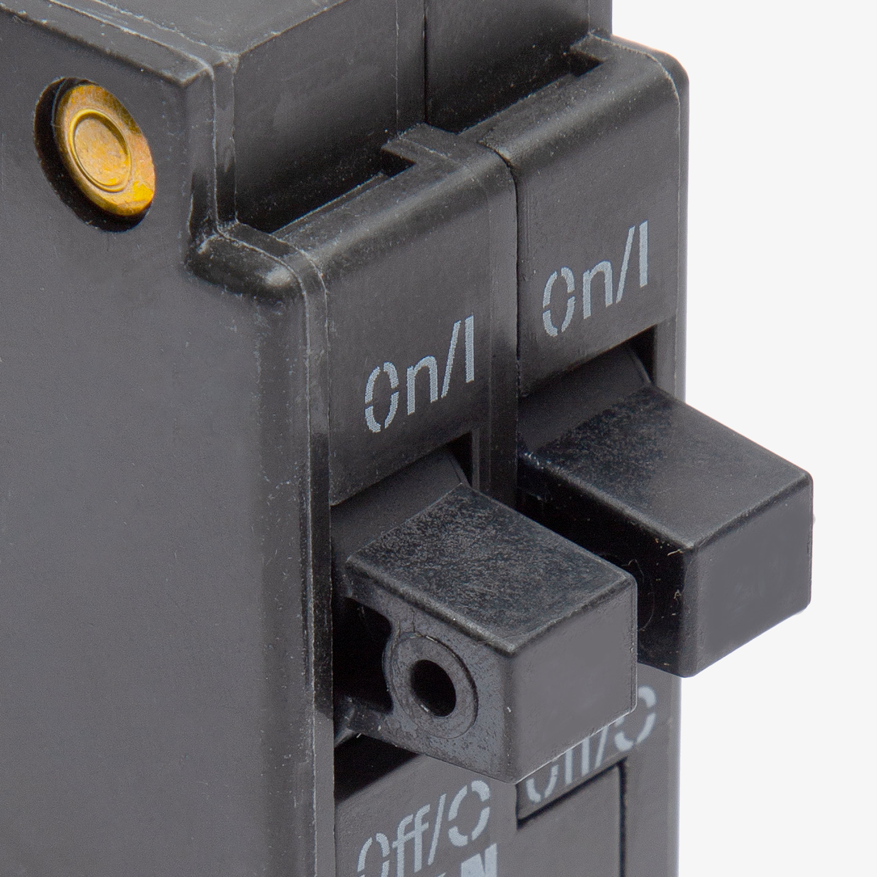 CUTLER & HAMMER Cutler & Hammer BD1515 15/15A Tandem Miniature Circuit Breaker