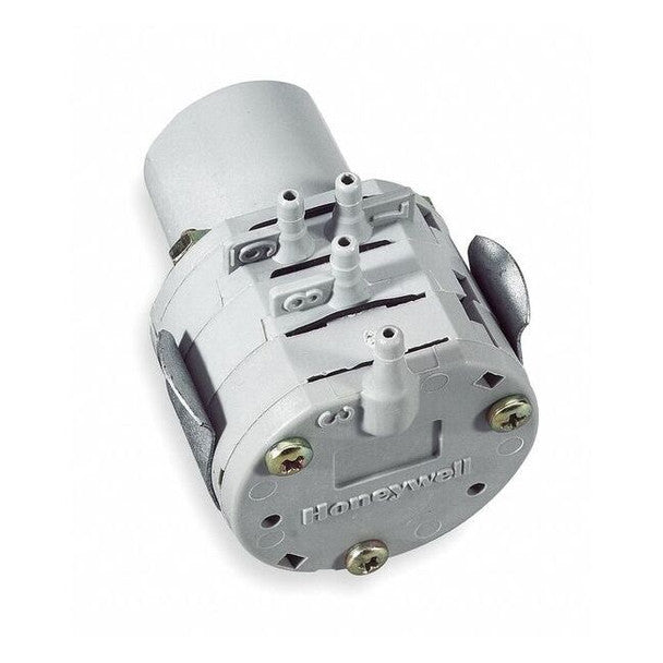 HONEYWELL Honeywell RP670A1001/U pneumatic switching relay 3 and 7 psi with 1-1/2 inch mounting clip