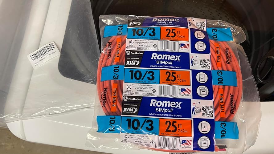SOUTHWIRE Southwire 63948421 Romex SIMpull Solid Indoor CU NM-B W/G 600 Volts 25-ft 10/3