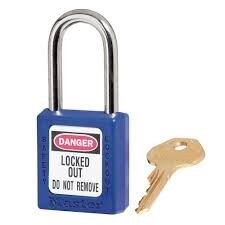 MASTER LOCK Master Lock 410KA-BLUE Keyed Alike Padlock 1.5in Xenoy Blue