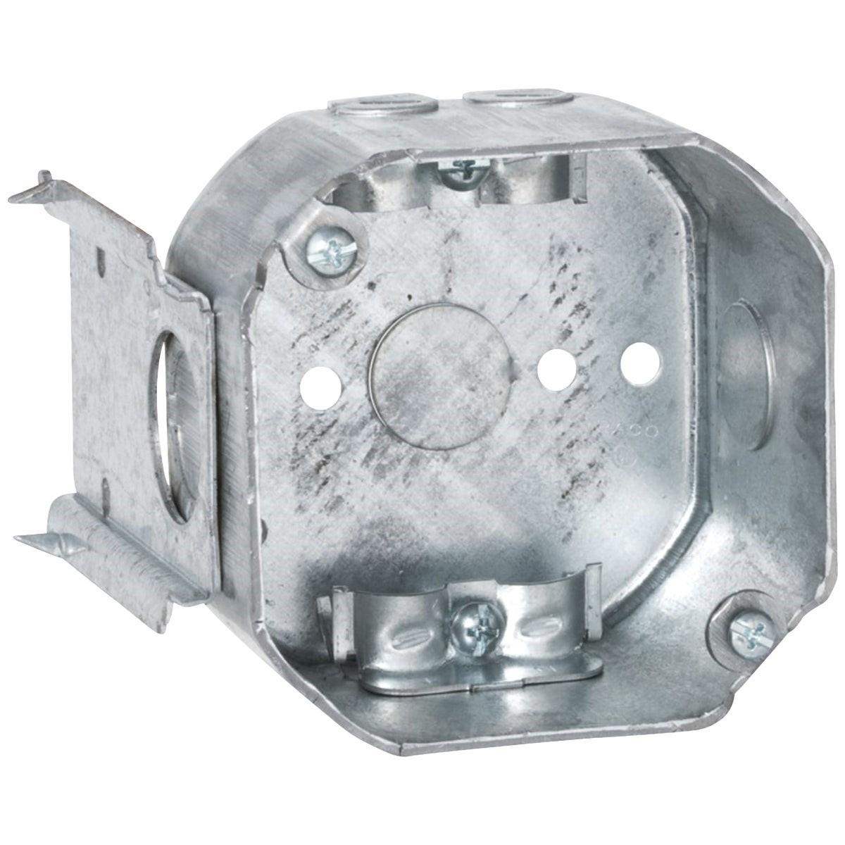 SOUTHWIRE Southwire 54171-JBR-UPC 4x4 Octagon Box Bracket Mount
