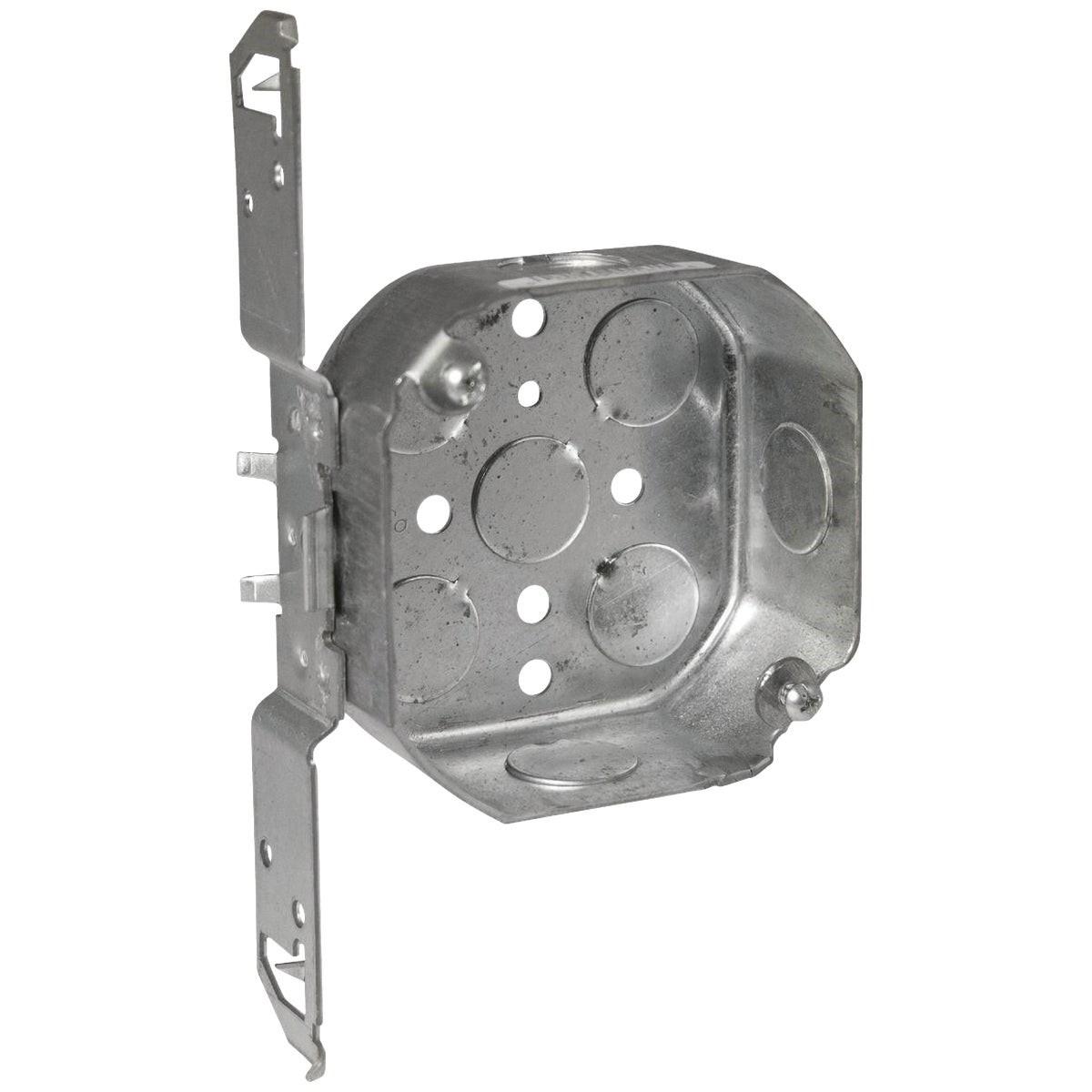 SOUTHWIRE Southwire 54151-F-UPC Bracket Mount 4x4 Octagon Box