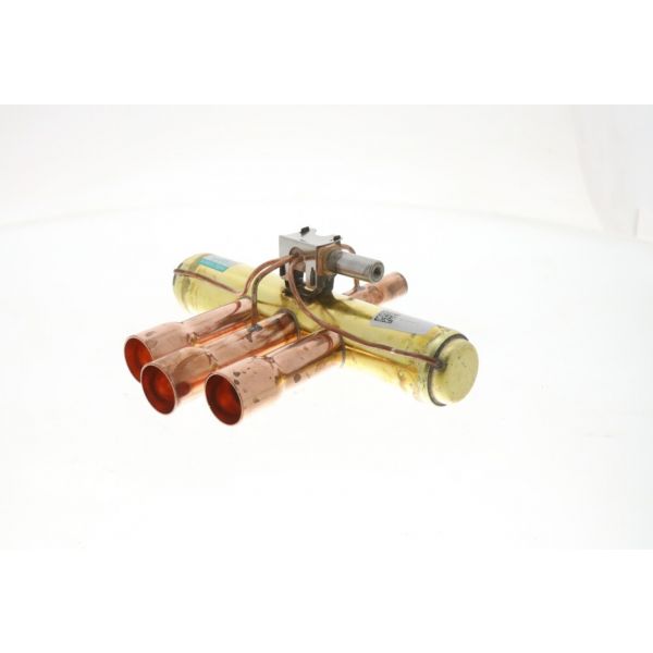 CLIMATEMASTER Climatemaster C69172601 Reversing Valve Without Coil